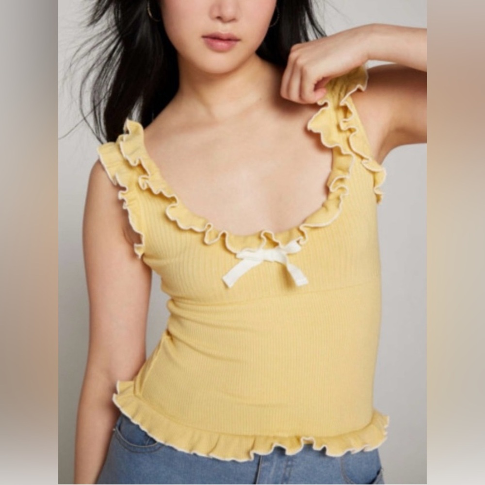 NWOT UO Kimchi Blue Darya Bow Ruffle Tank Top